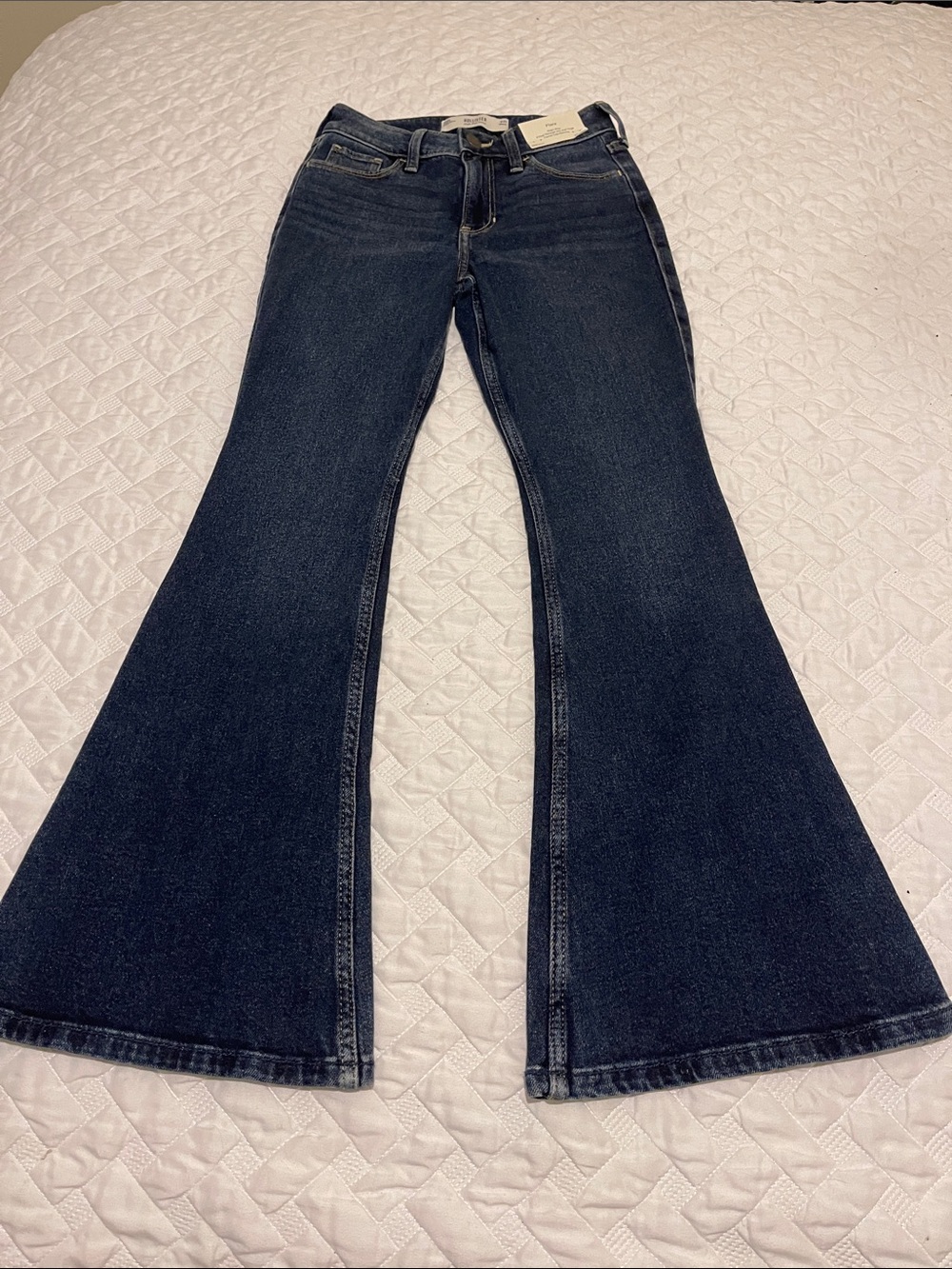 NWT Hollister high rise Flare Jeans -